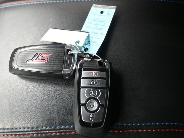 Used 2023 Ford Explorer ST w/ Technology Package image 22