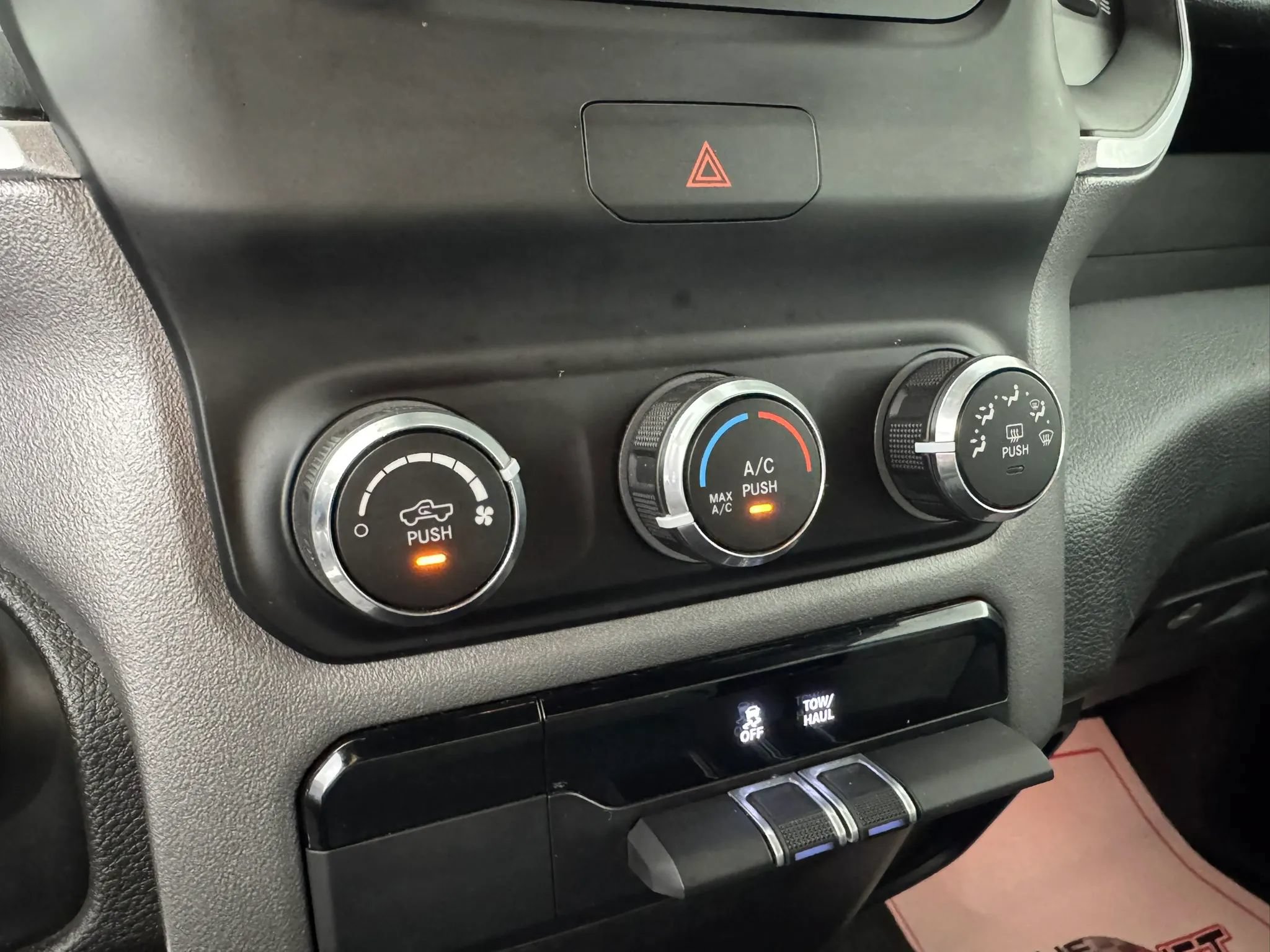 Used 2022 RAM 1500 Big Horn AWD/4WD image 20