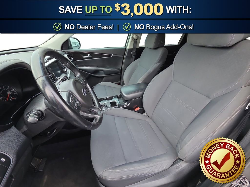 Used 2017 Kia Sorento LX w/ LX Convenience Package image 14