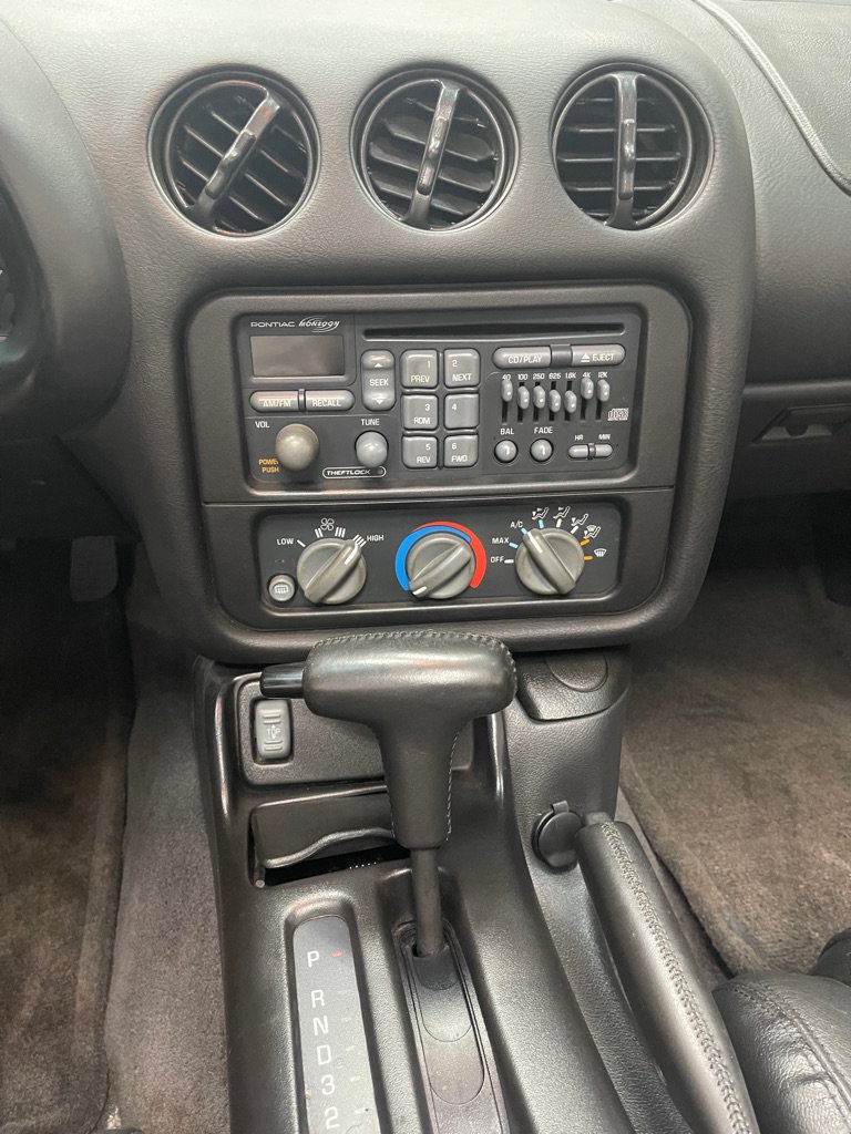Used 2000 Pontiac Firebird Trans Am RWD image 26
