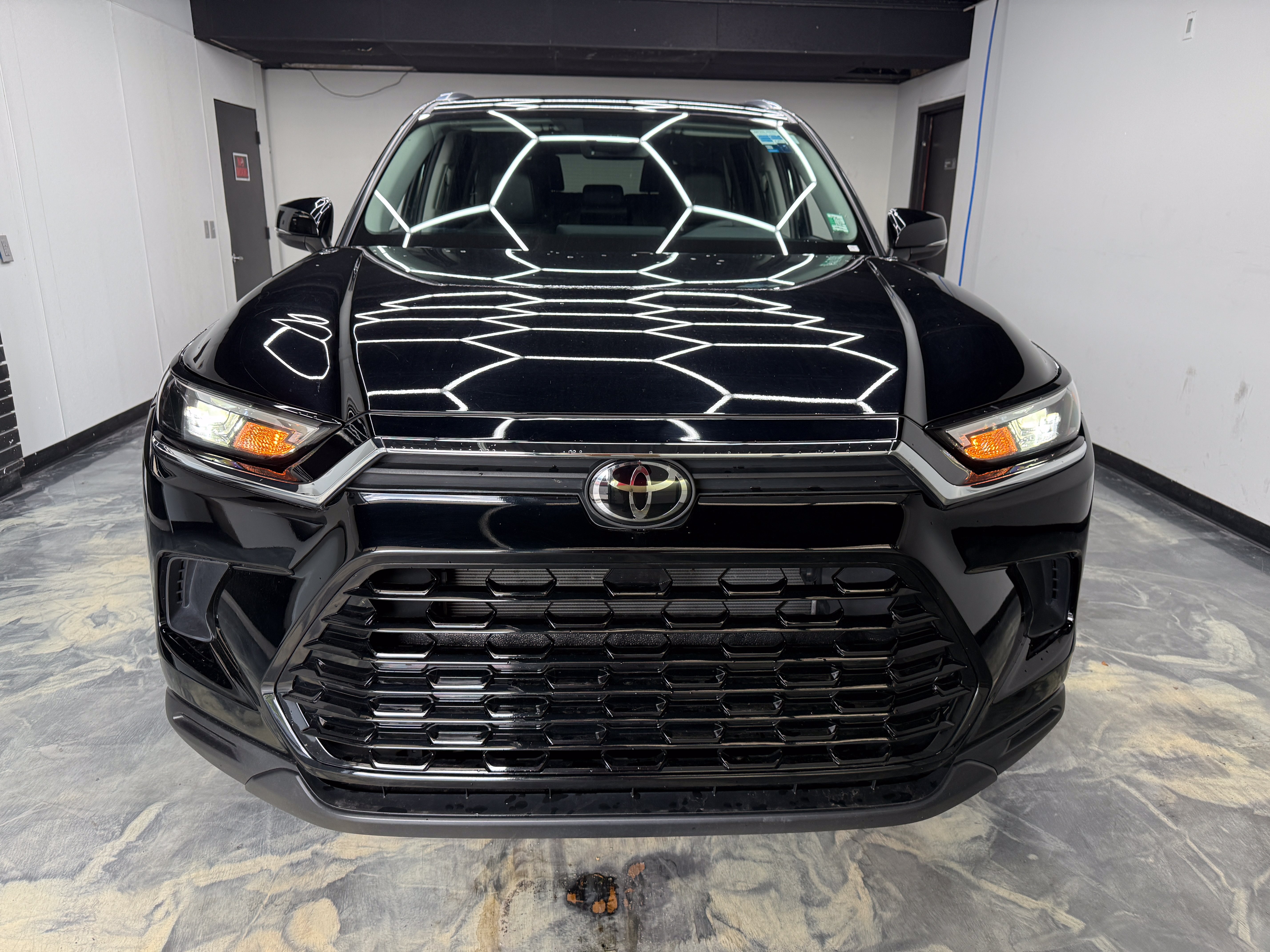 Used 2024 Toyota Grand Highlander AWD image 7