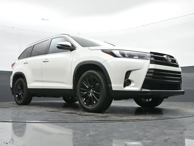 Used 2019 Toyota Highlander SE image 22