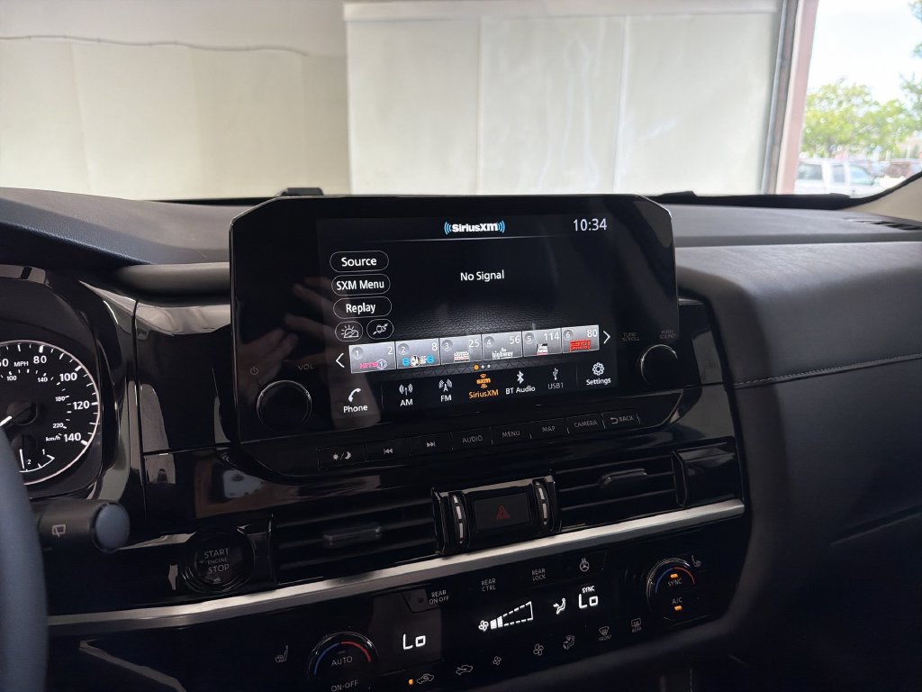 Certified 2025 Nissan Pathfinder SL AWD/4WD image 28