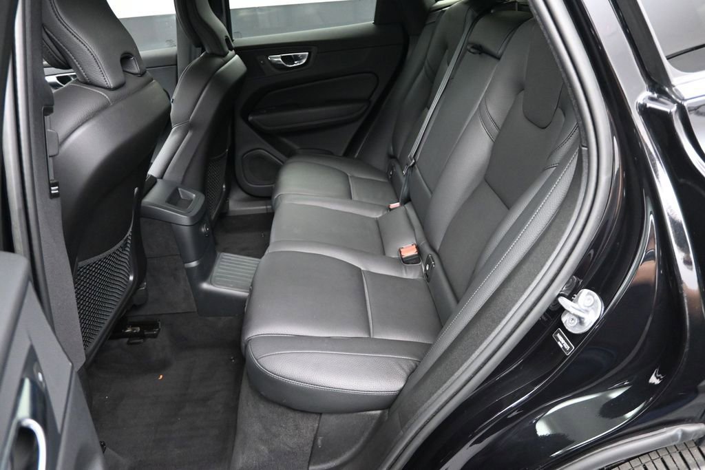Used 2023 Volvo XC60 T8 Plus AWD/4WD image 14