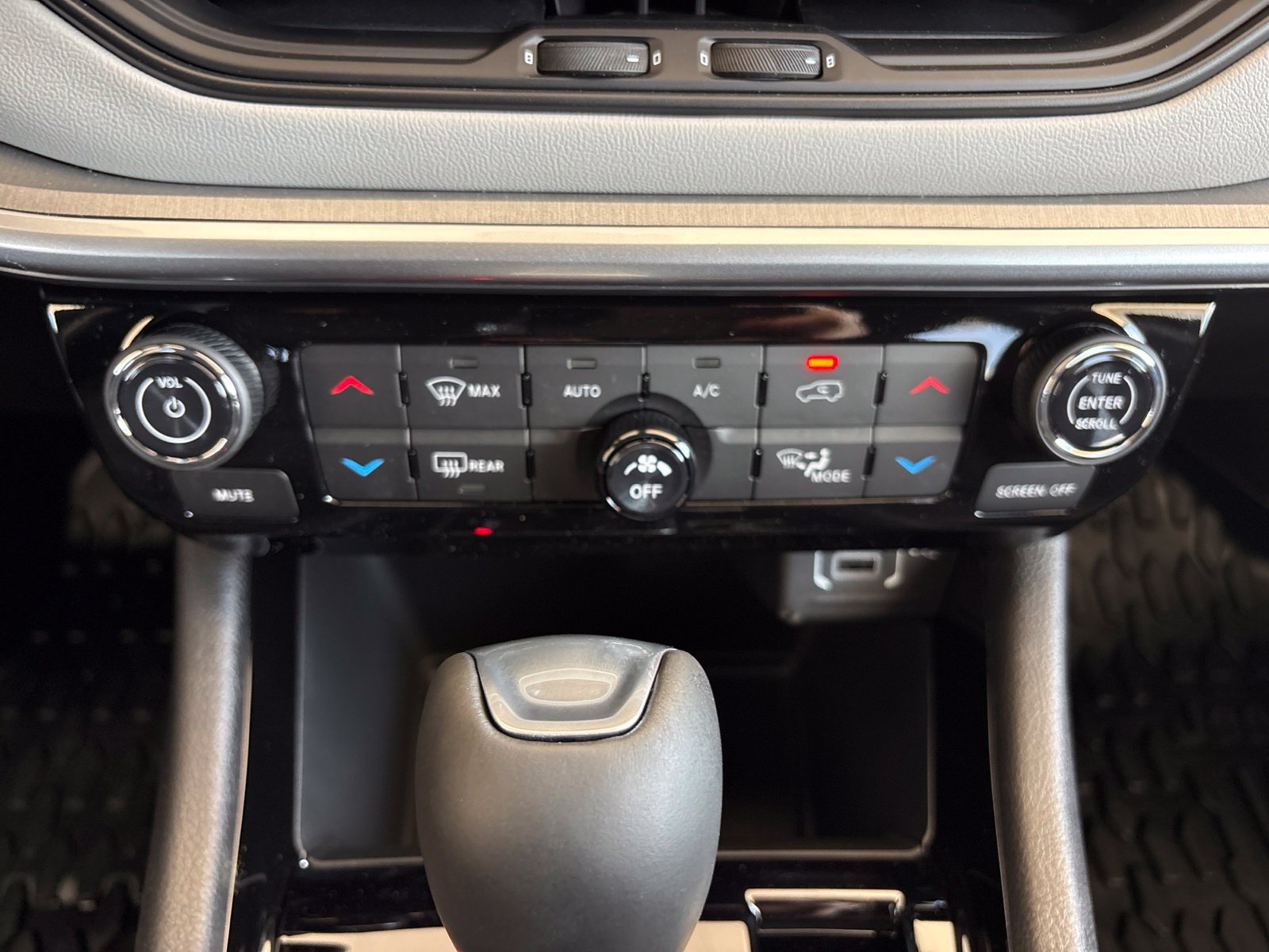 New 2026 Jeep Compass Limited AWD/4WD image 23