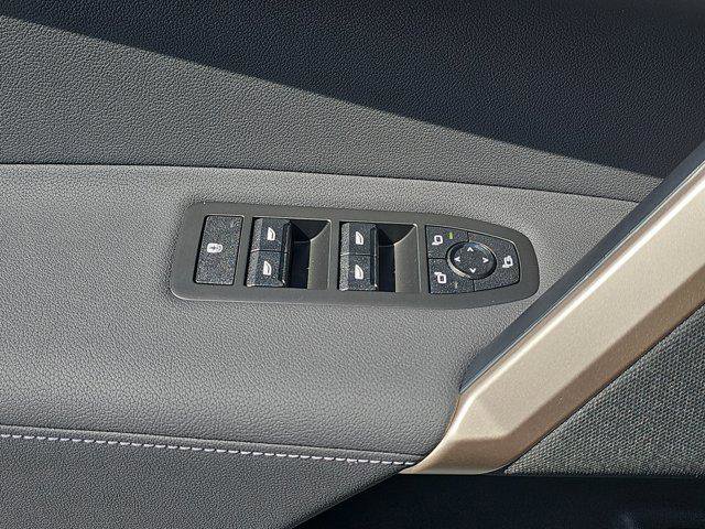 New 2026 BMW iX xDrive60 w/ Premium Package image 28