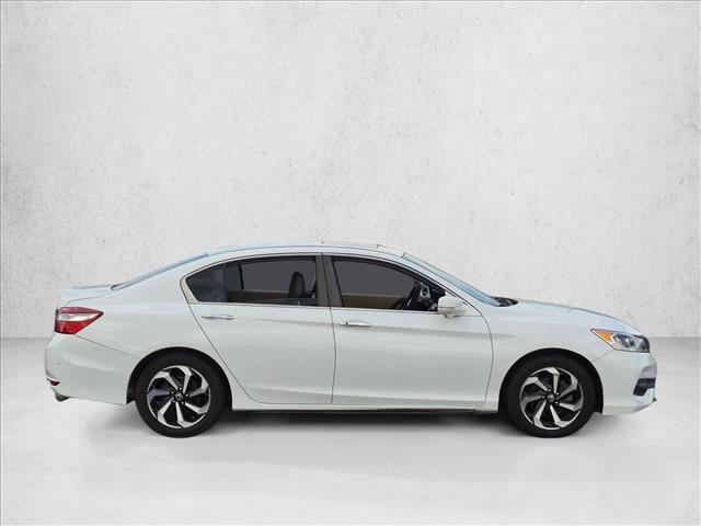 Used 2016 Honda Accord EX image 4