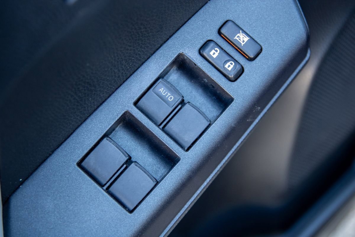 Used 2018 Toyota RAV4 XLE image 11