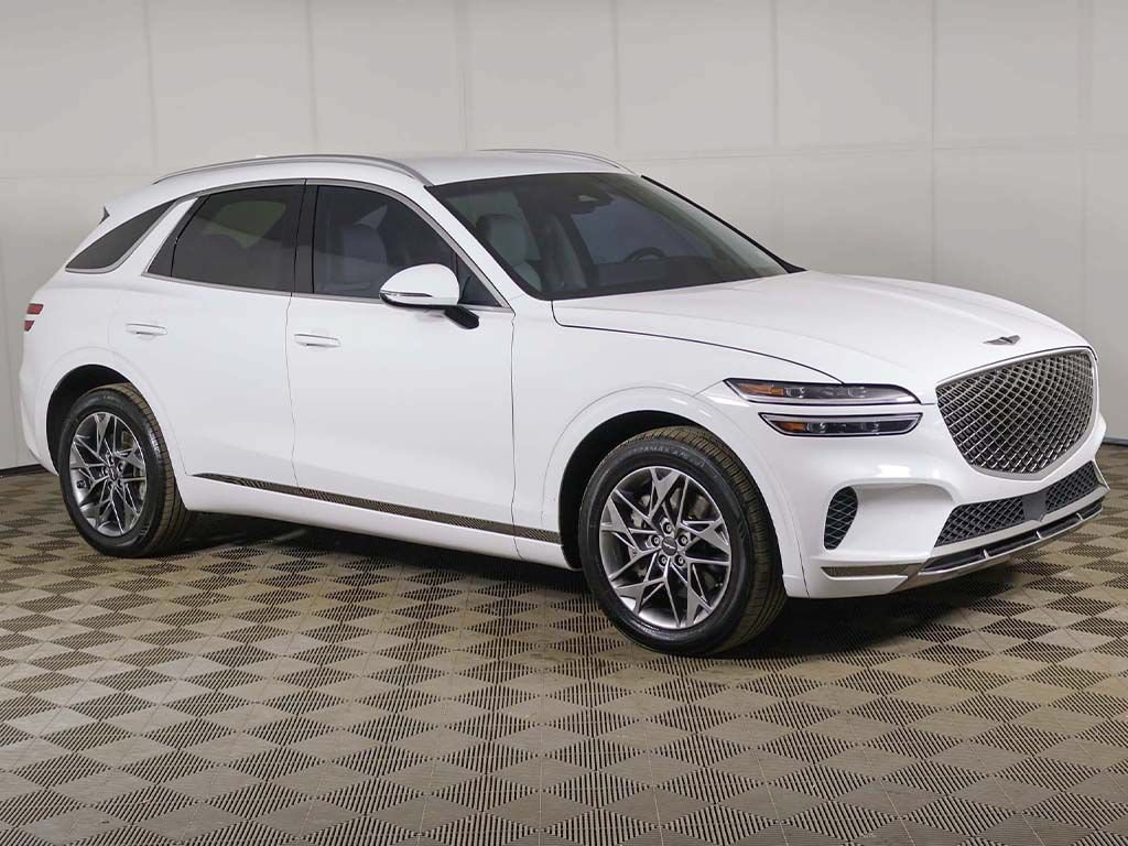 Used 2024 Genesis GV70 2.5T w/ Cargo Package AWD/4WD image 2