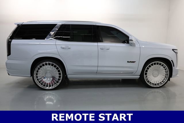 Used 2026 Cadillac Escalade V AWD/4WD image 29