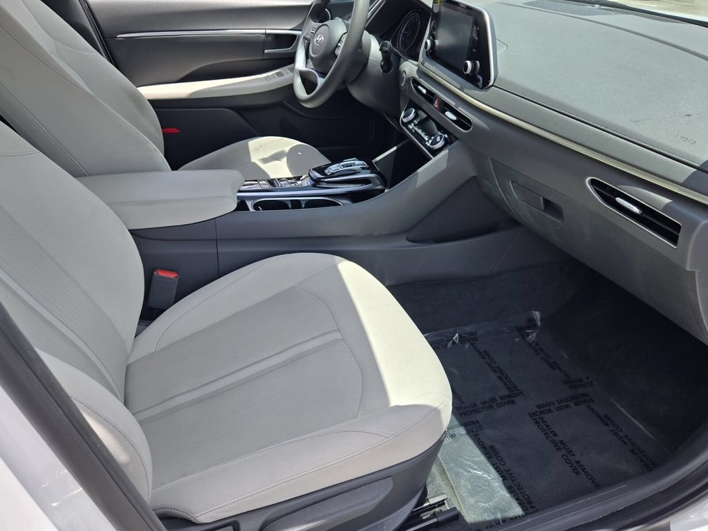Certified 2022 Hyundai Sonata SEL w/ Preferred Accessory Package FWD image 16
