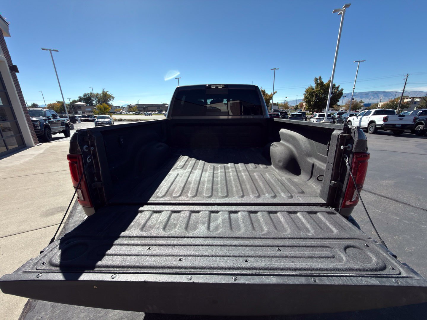 Used 2025 RAM 2500 Laramie w/ Night Edition AWD/4WD image 36
