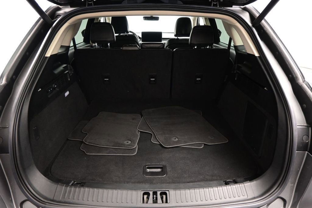 Used 2023 Lincoln Nautilus FWD w/ Premium Package image 32