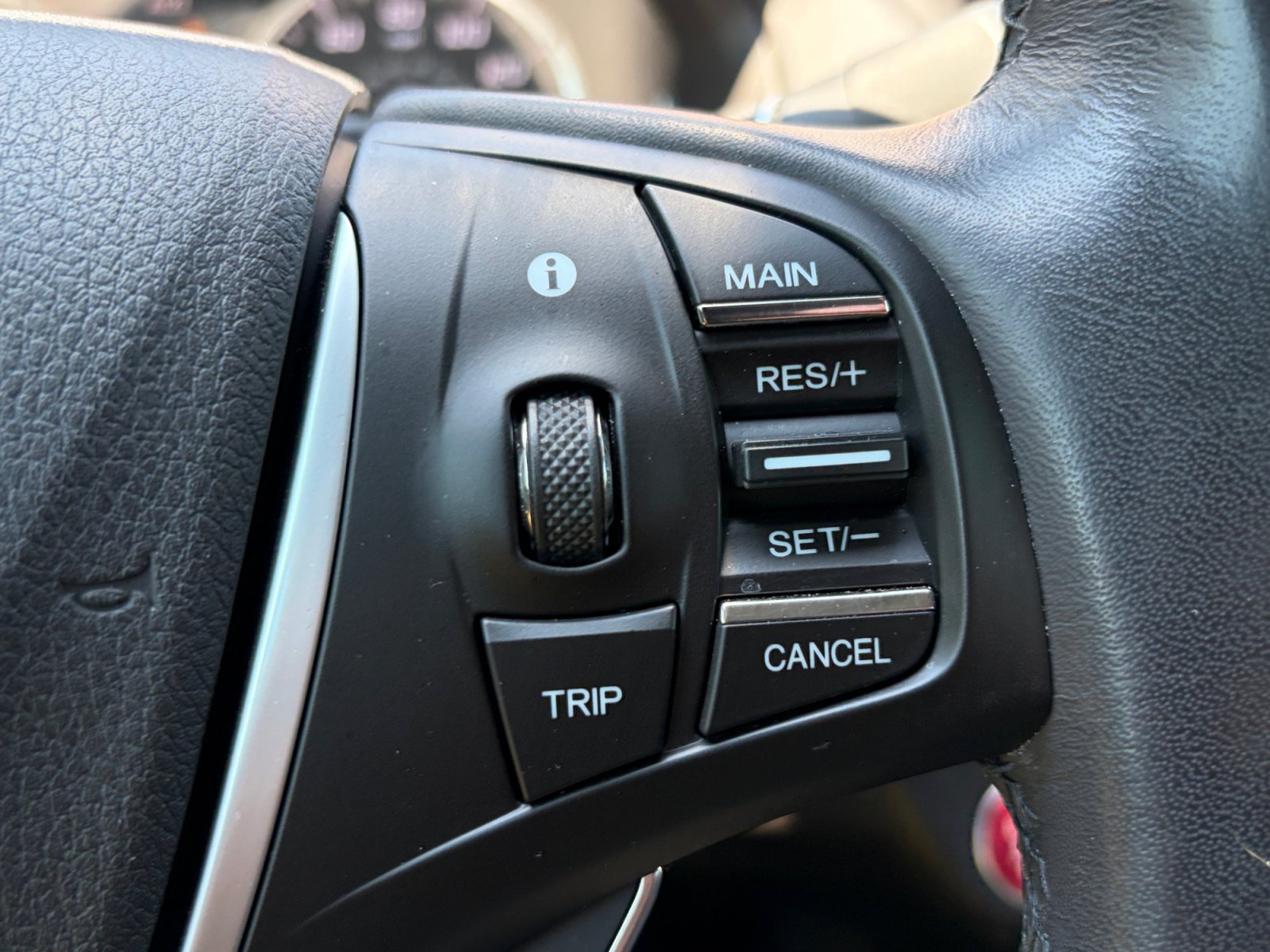 Used 2018 Acura TLX V6 SH-AWD image 18