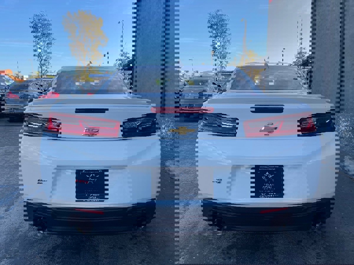 Used 2018 Chevrolet Camaro LT w/ RS Package image 8