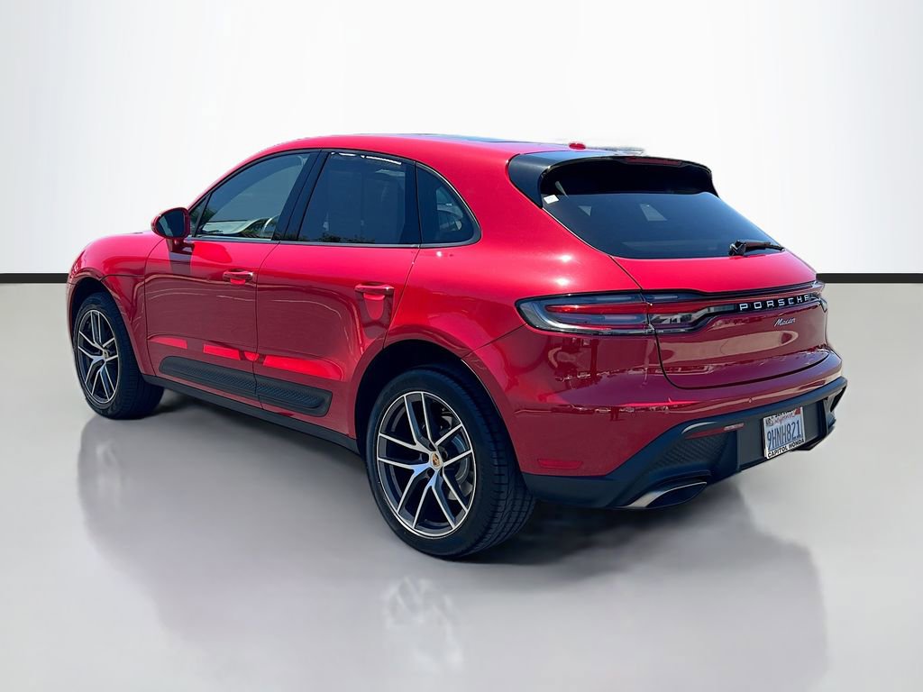 Used 2023 Porsche Macan AWD/4WD image 7