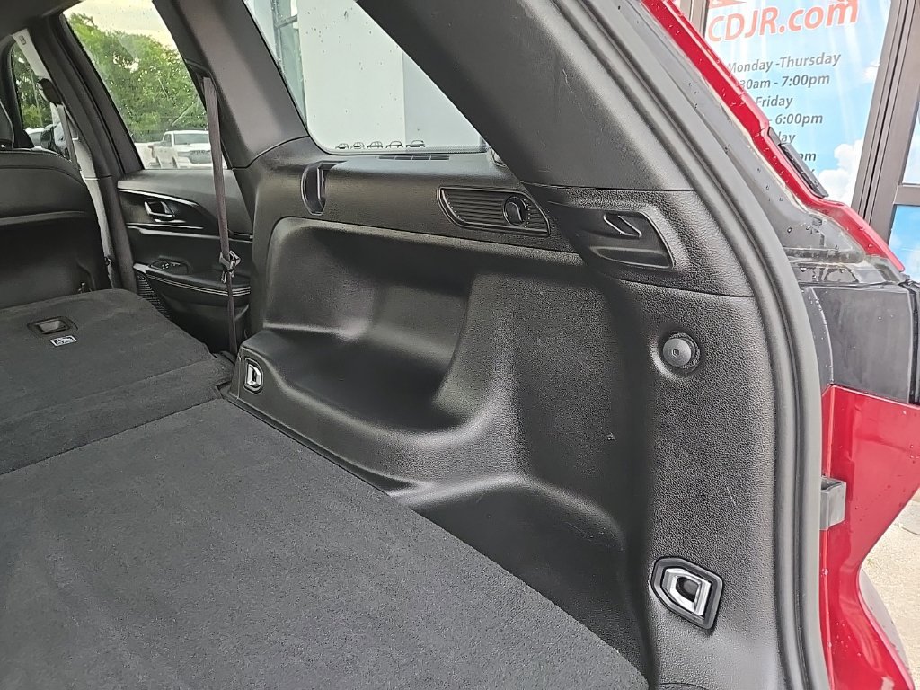 Used 2023 Jeep Grand Cherokee Altitude AWD/4WD image 92