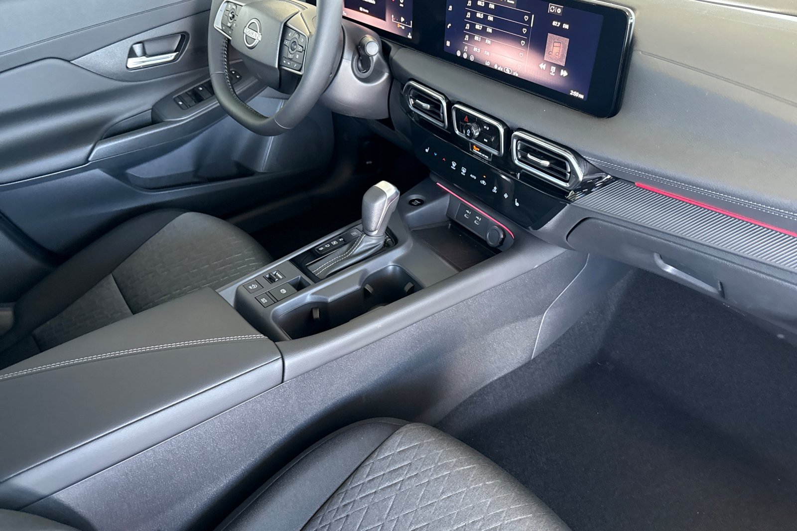 New 2026 Nissan Sentra SV w/ SV Convenience Package FWD image 15