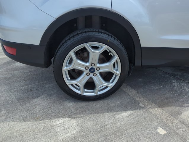 Used 2019 Ford Escape Titanium FWD image 29