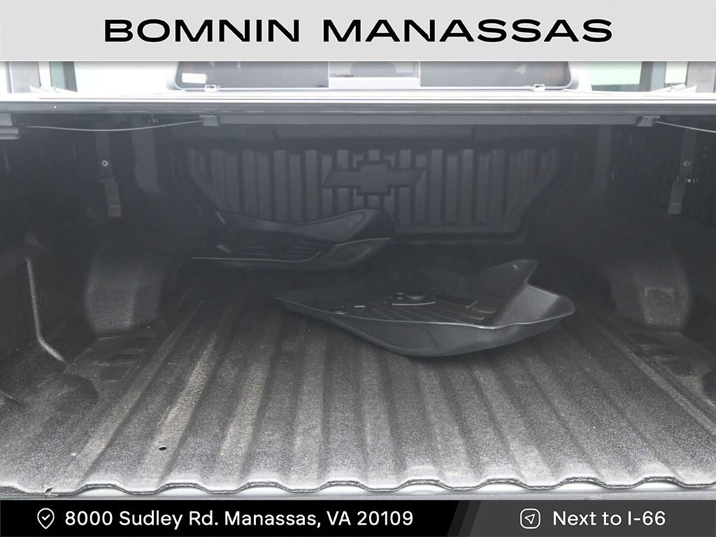 Used 2024 Chevrolet Colorado Z71 w/ Z71 Convenience Package 2 image 11