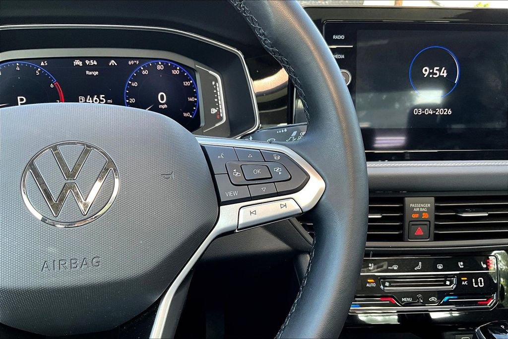 Used 2025 Volkswagen Jetta SEL image 10