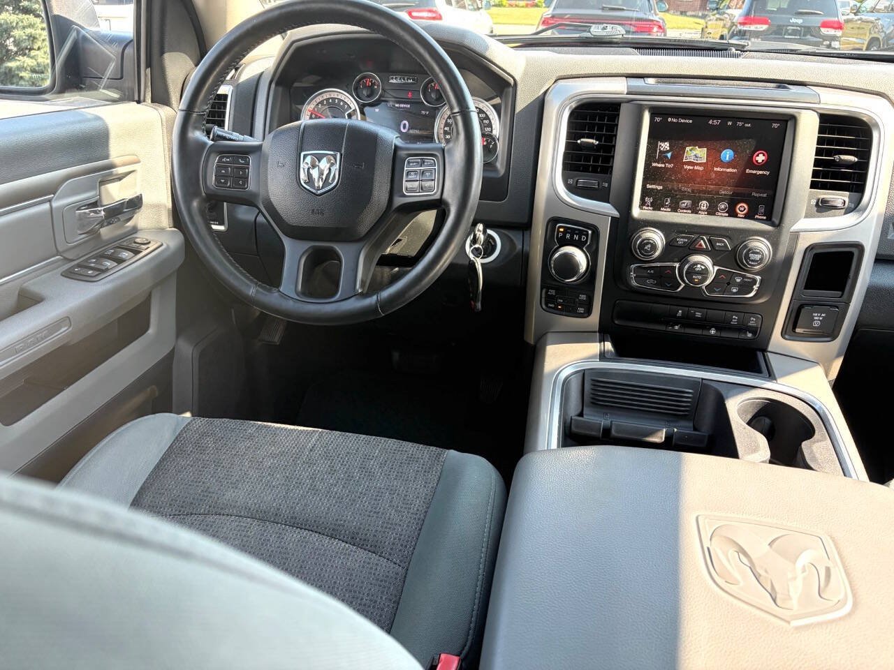 Used 2017 RAM 1500 Big Horn AWD/4WD image 8