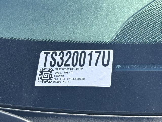 Used 2026 Toyota Sienna XLE FWD image 28