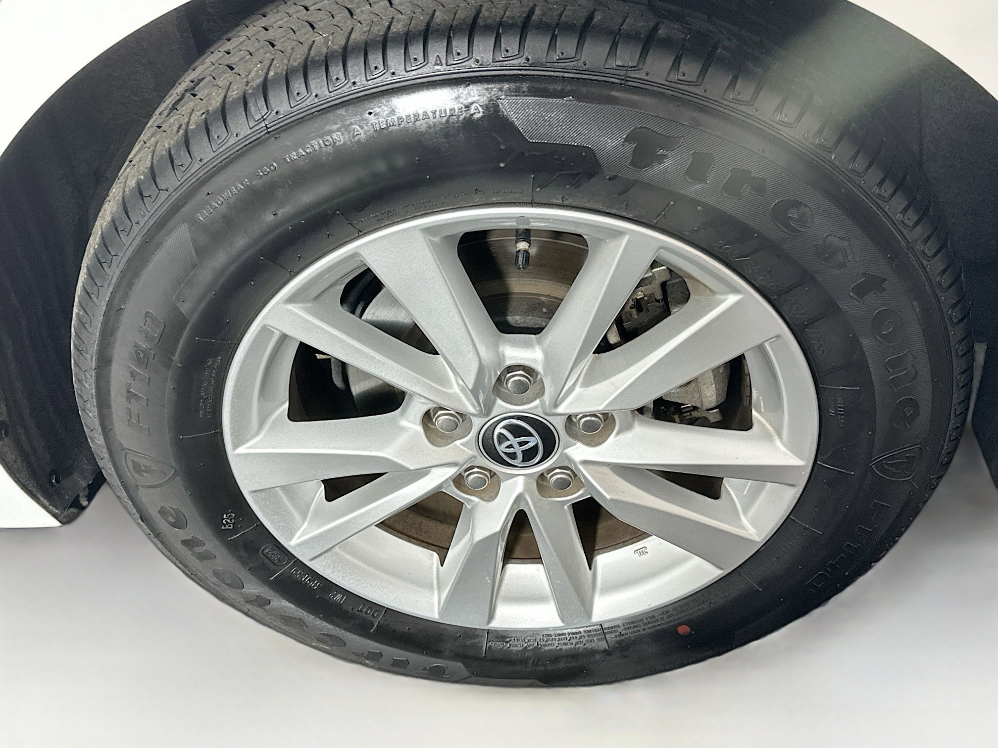 Used 2025 Toyota Camry LE image 11