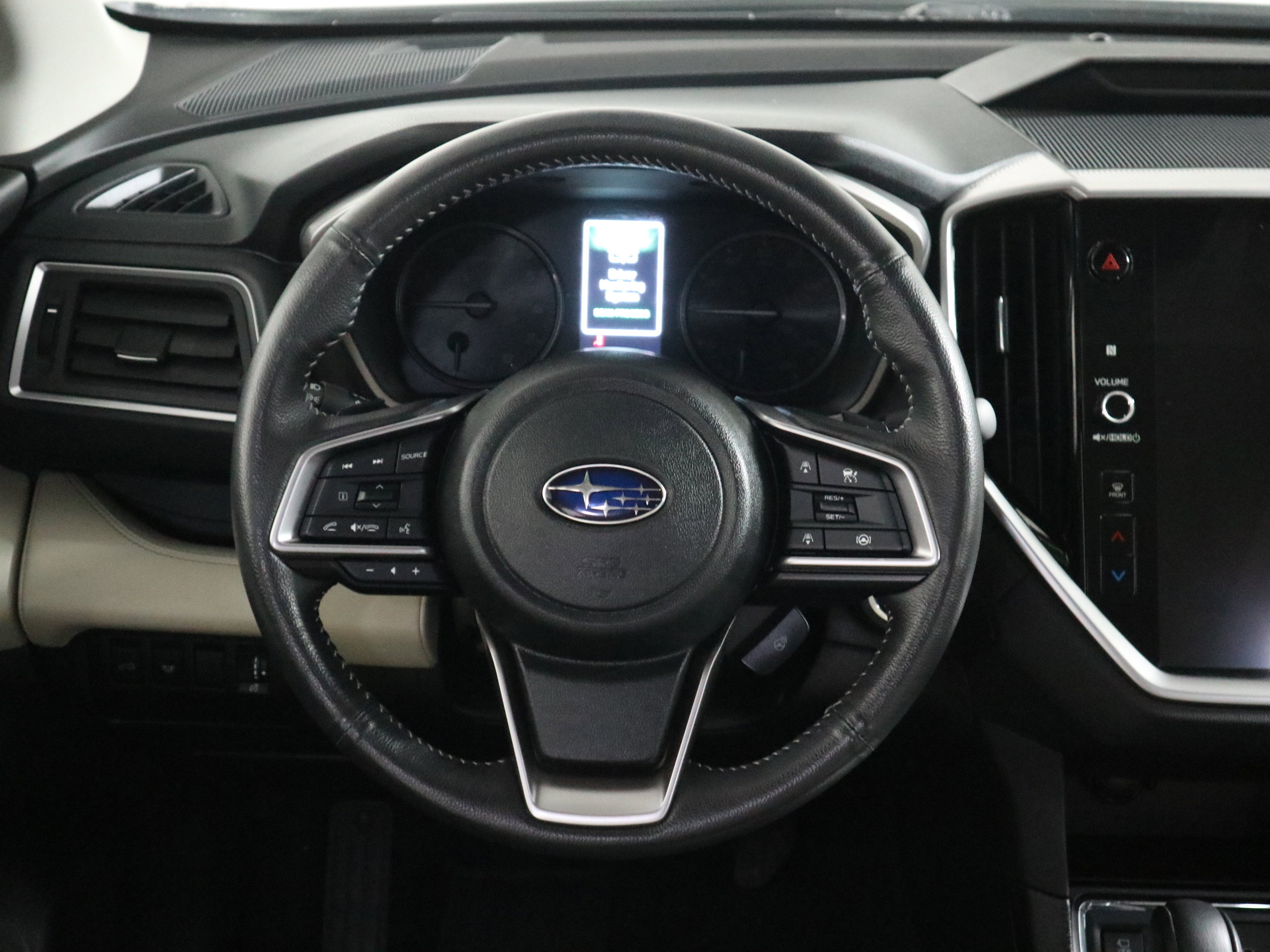 Used 2024 Subaru Ascent Limited w/ Technology Package AWD/4WD image 16