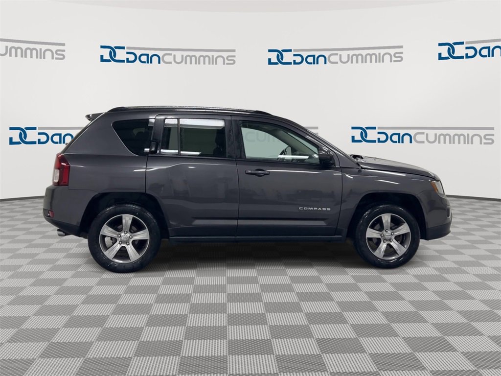 Used 2017 Jeep Compass High Altitude image 9