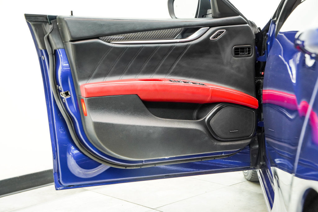 Used 2022 Maserati Ghibli Trofeo RWD image 41