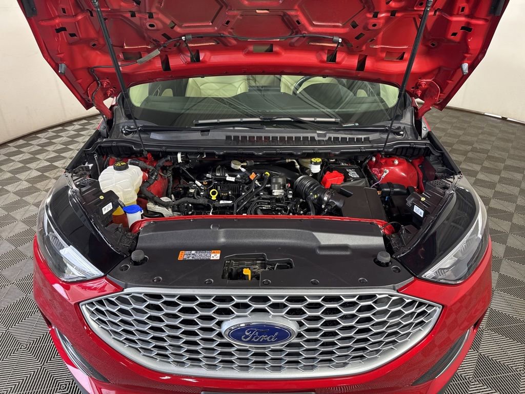 Certified 2024 Ford Edge SEL w/ Convenience Package AWD/4WD image 4