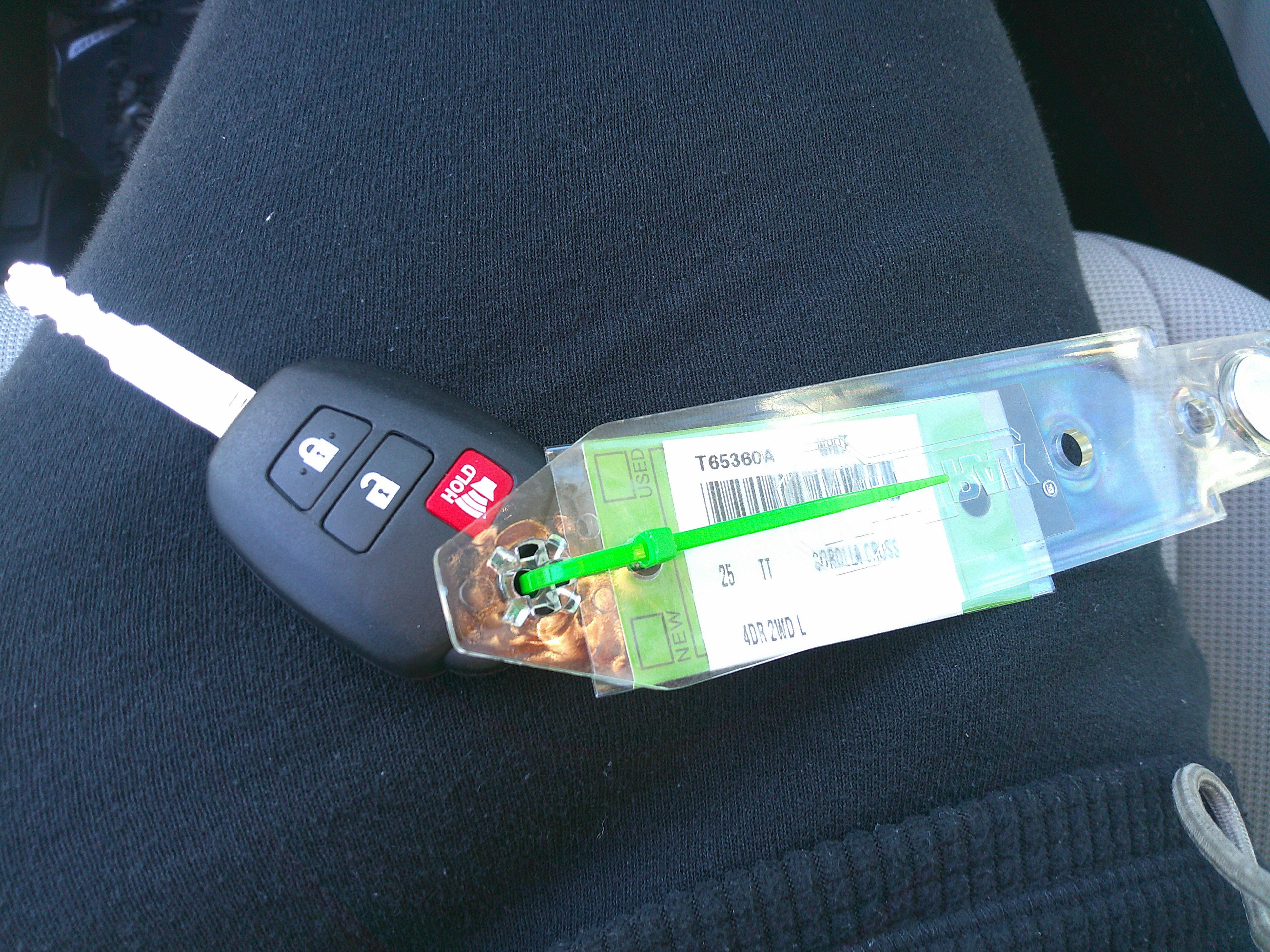 Used 2025 Toyota Corolla Cross L image 37