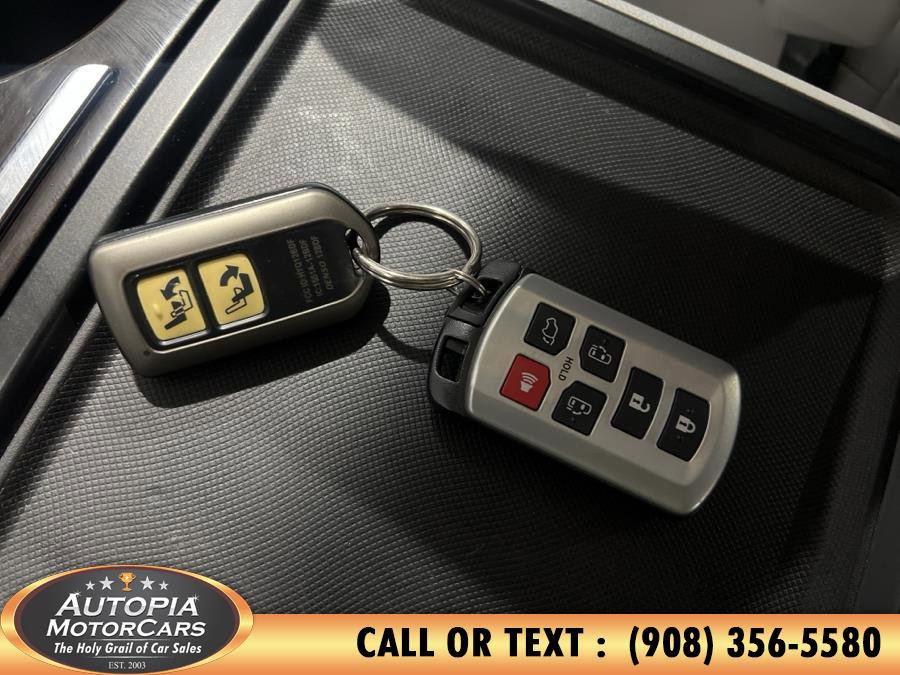 Used 2019 Toyota Sienna XLE image 49