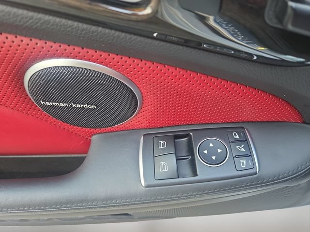 Used 2015 Mercedes-Benz SLK 250 w/ Premium Package image 16
