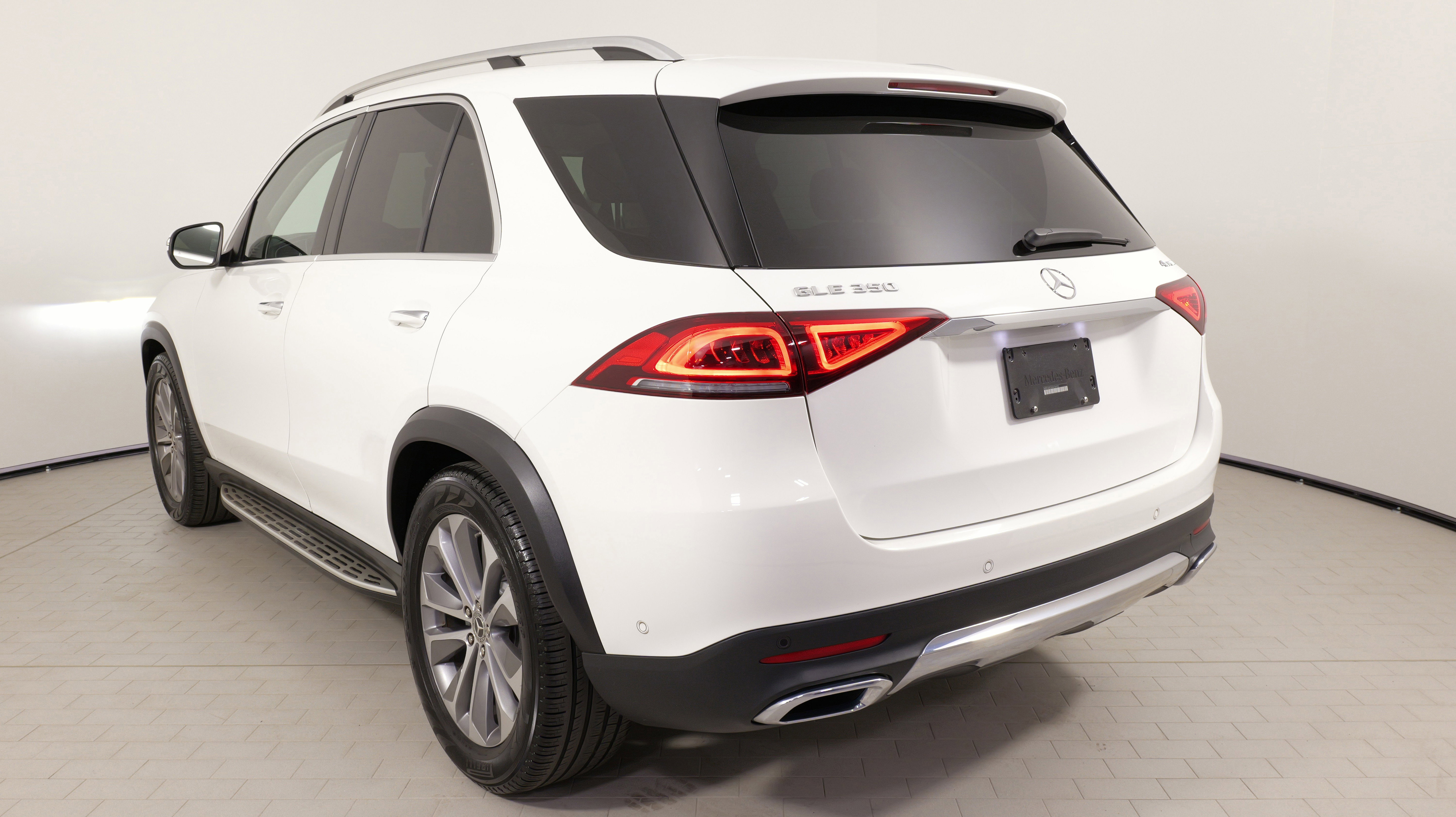 Used 2021 Mercedes-Benz GLE 350 GLE 350 4MATIC image 13