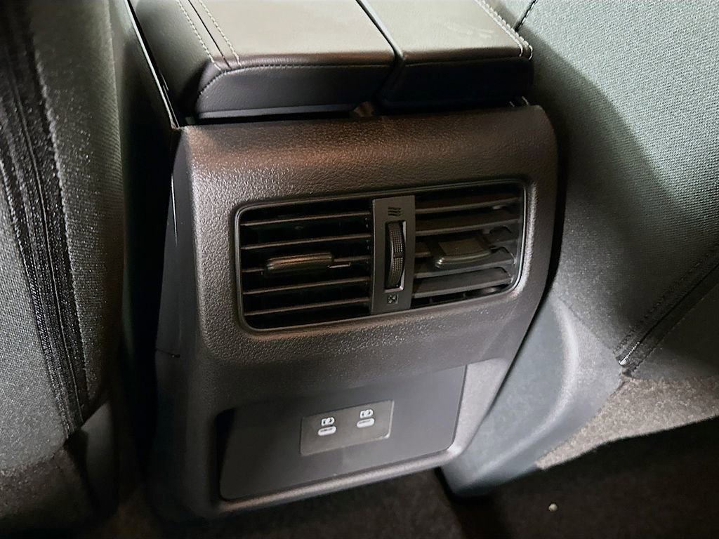 New 2026 Nissan Rogue SV image 31