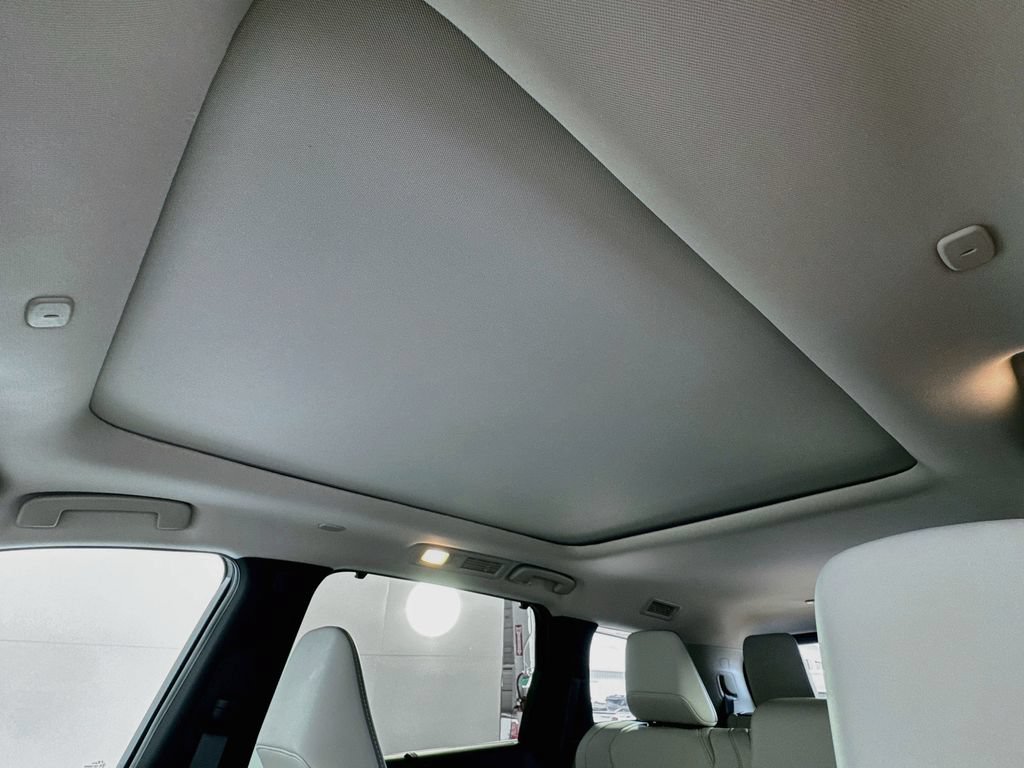 Used 2026 INFINITI QX60 Luxe w/ Cargo Package FWD image 23