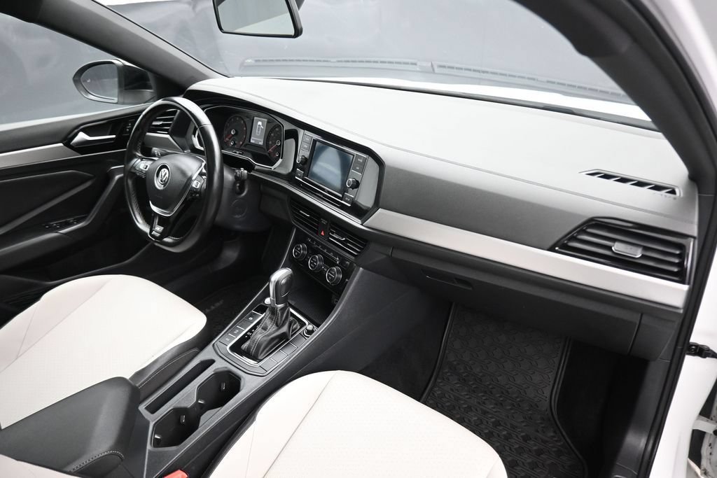 Used 2019 Volkswagen Jetta R-Line w/ R-Line Cold Weather Package FWD image 41