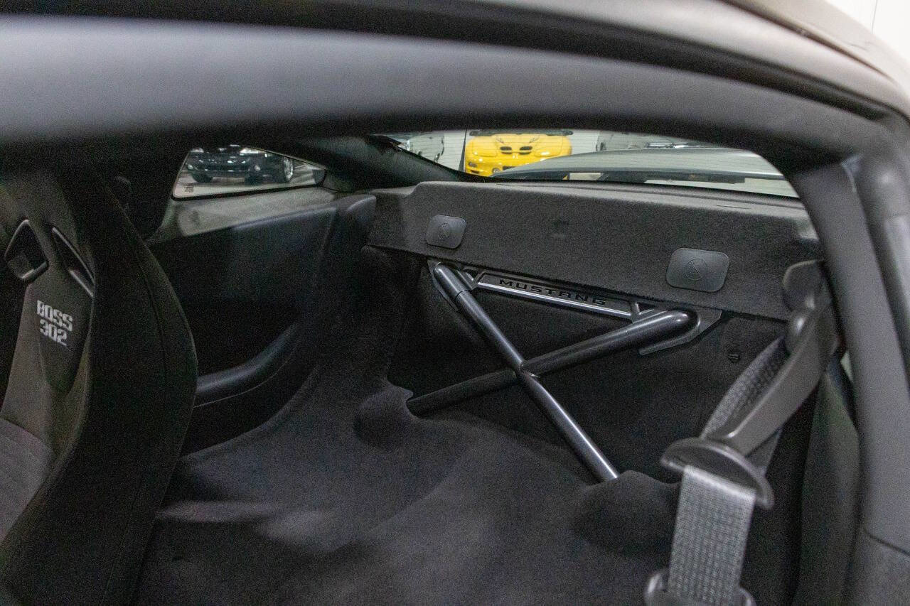 Used 2013 Ford Mustang Boss 302 RWD image 35