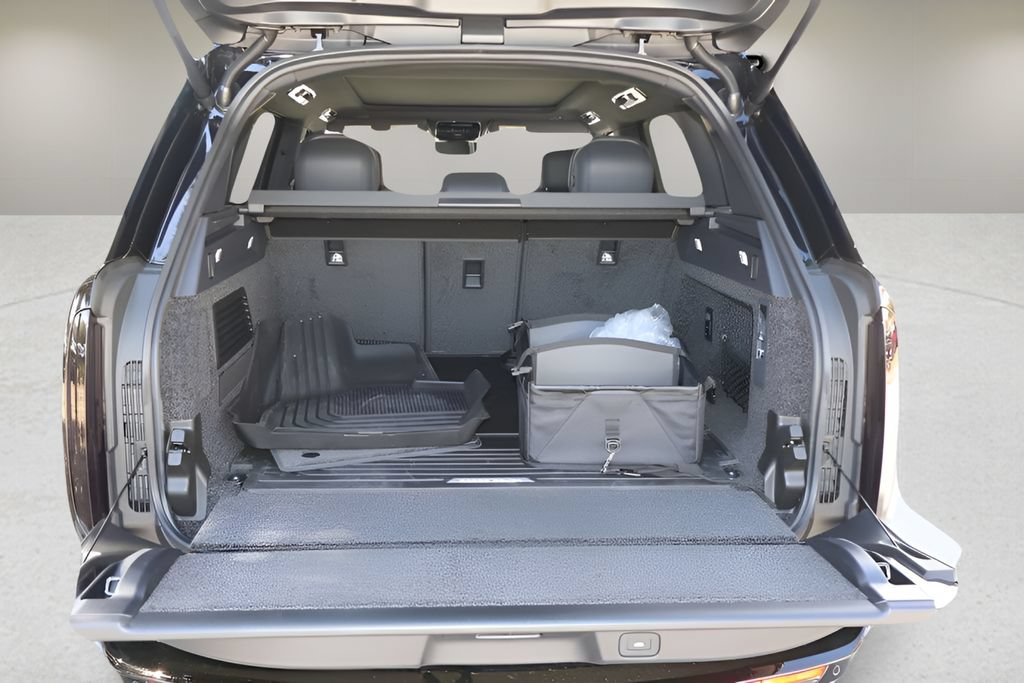 New 2026 Land Rover Range Rover SE AWD/4WD image 16