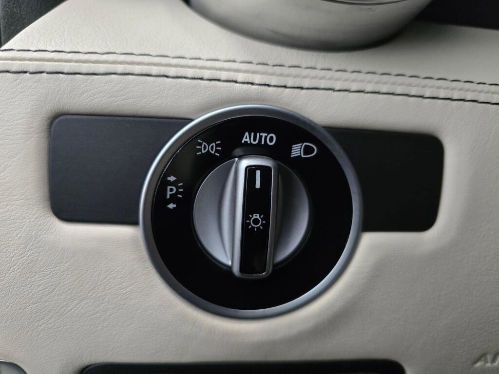 Used 2012 Mercedes-Benz SLS AMG Roadster image 37