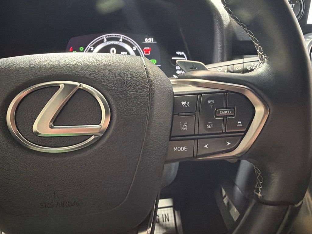 Used 2024 Lexus LX 600 4WD w/ Luxury Package image 30