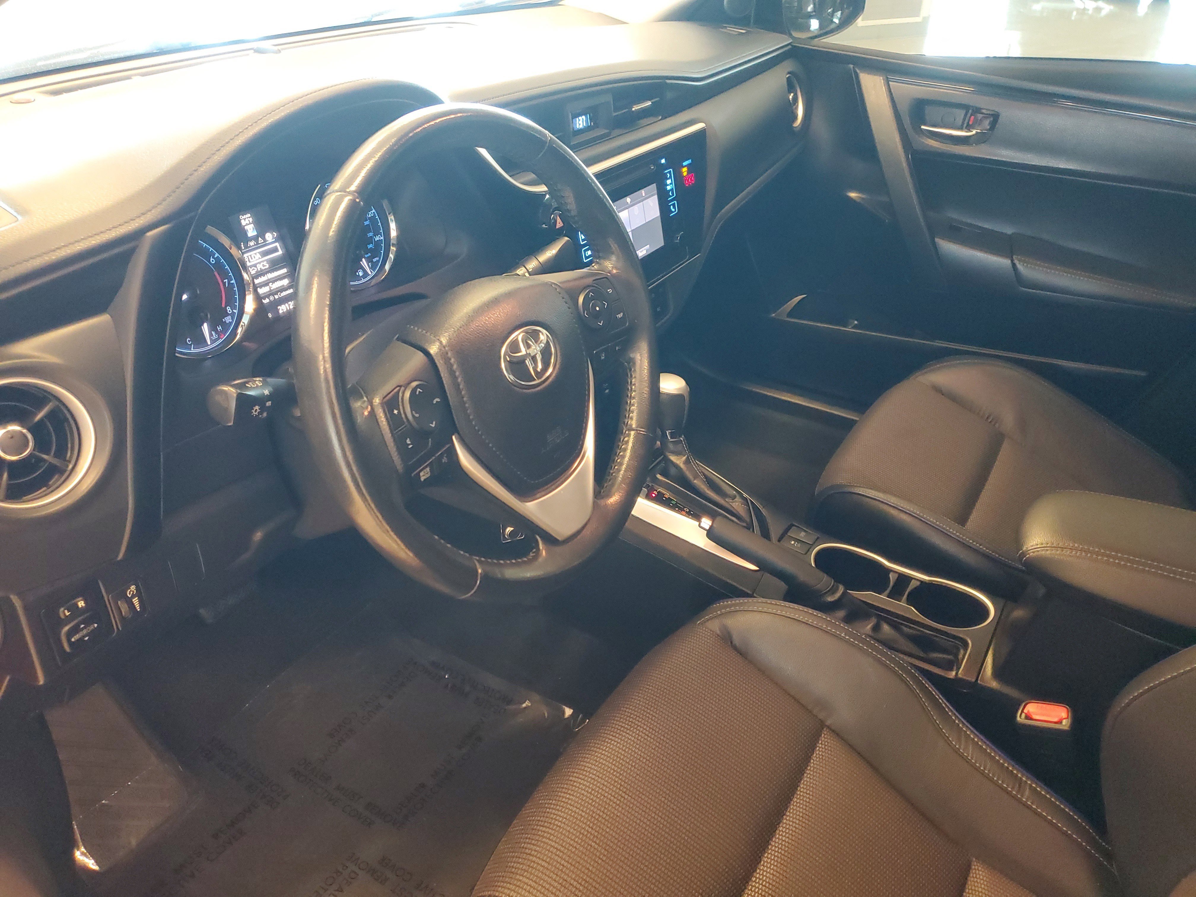 Used 2018 Toyota Corolla SE image 18