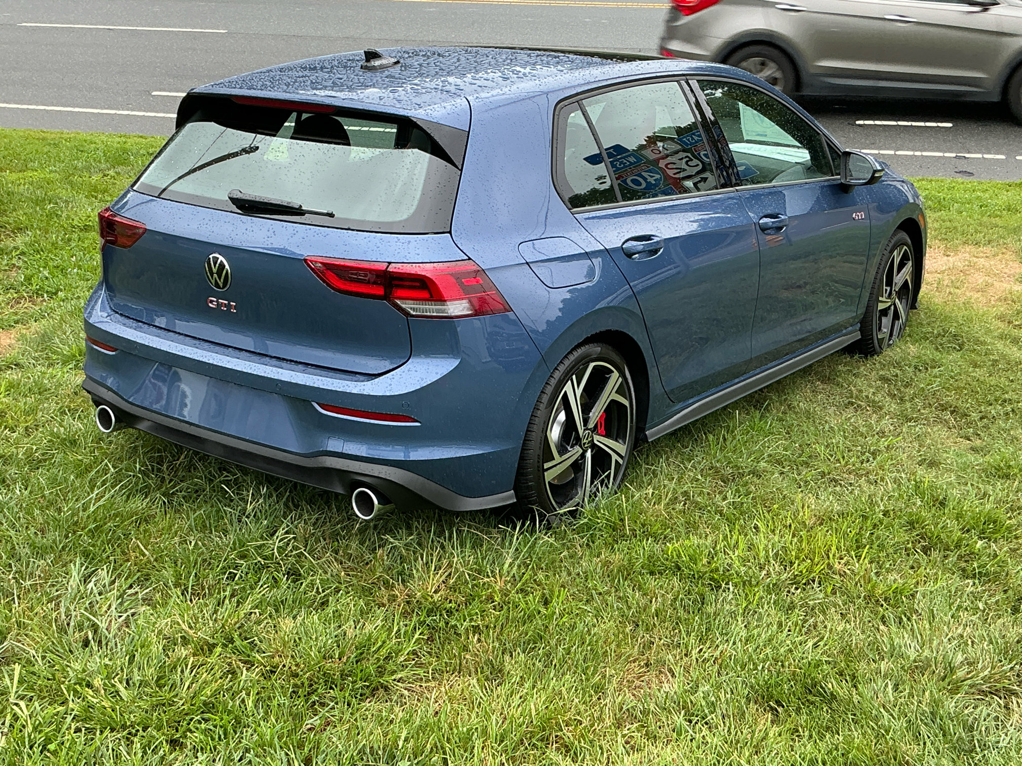 New 2025 Volkswagen GTI SE image 7