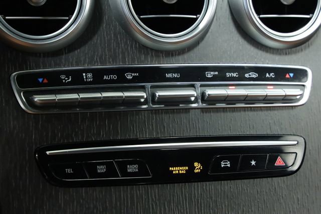 Used 2022 Mercedes-Benz GLC 300 4MATIC Coupe image 19