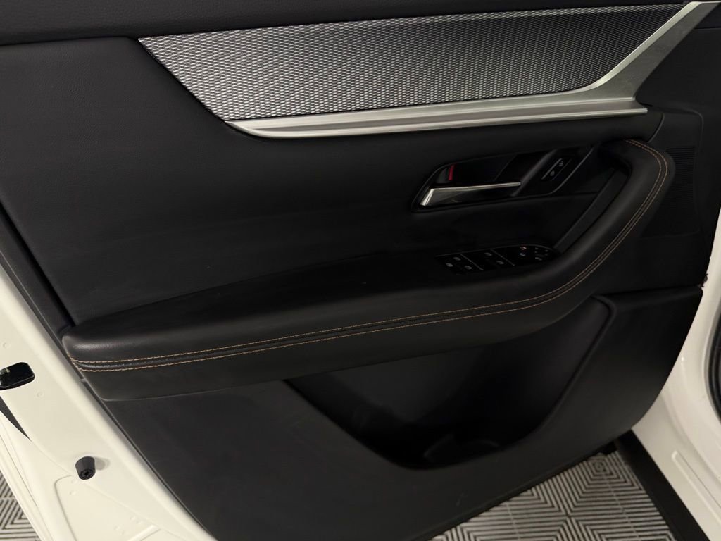 Used 2025 MAZDA CX-90 Plug-In Hybrid w/ Premium Plus image 26