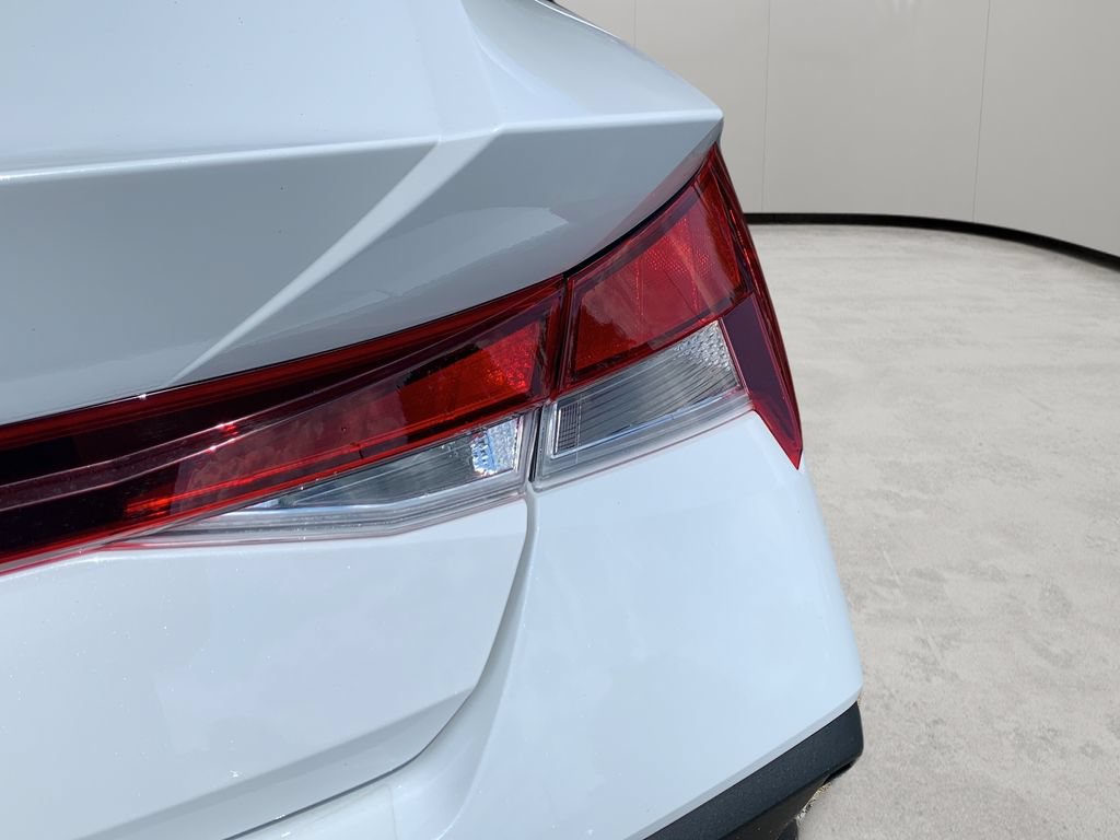 Certified 2026 Hyundai Elantra SE FWD image 44