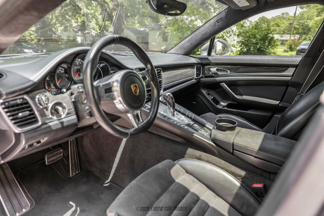 Used 2016 Porsche Panamera GTS AWD/4WD image 44