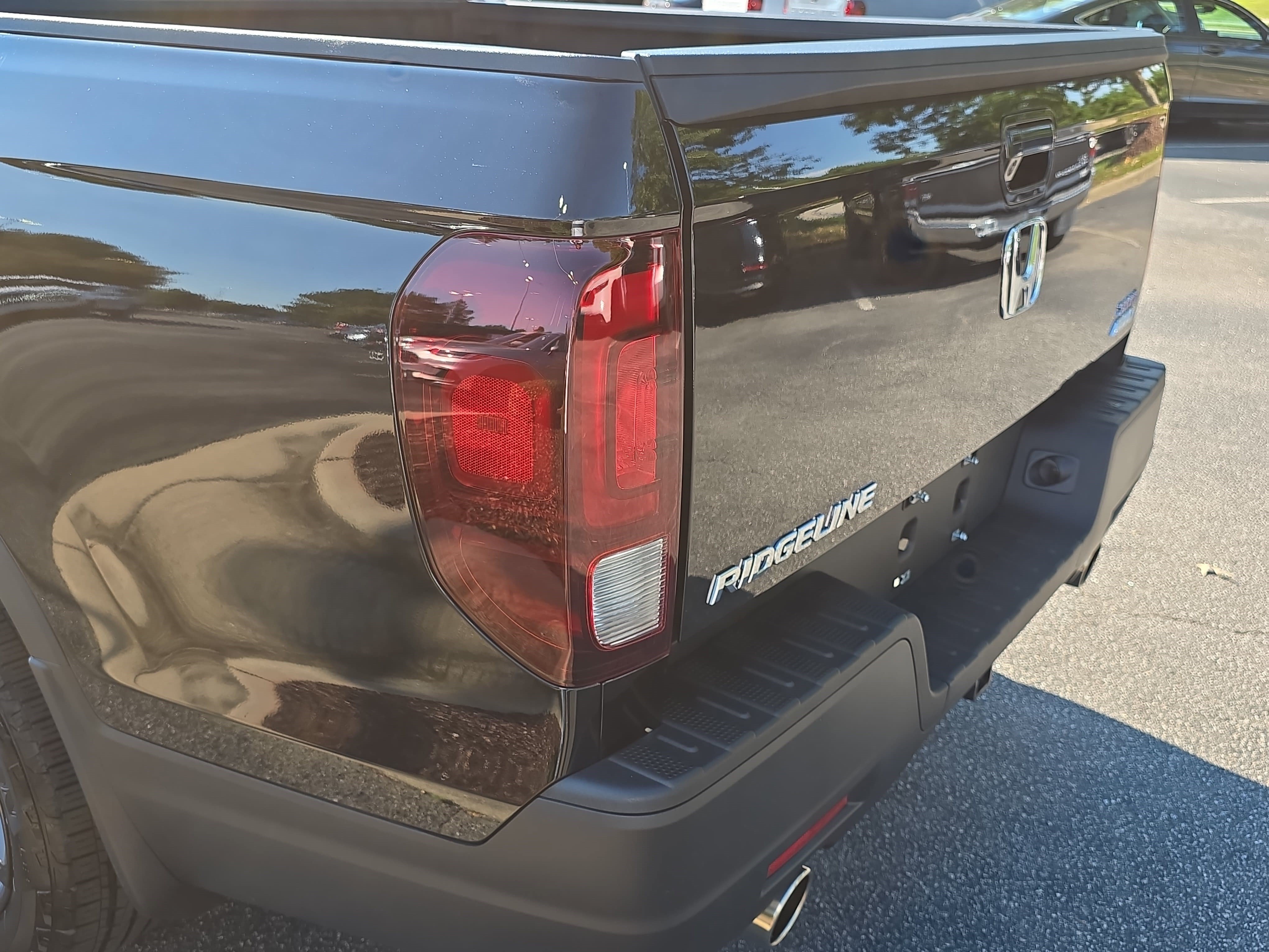 Certified 2023 Honda Ridgeline Sport image 34